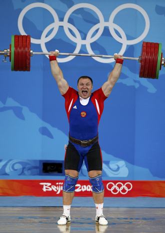 Евгений Чигишев. Тяжёлой атлетика свыше 105 кг. - серебро.